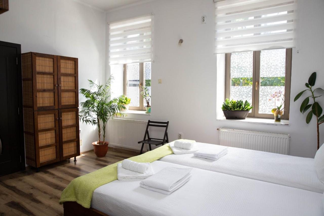 Cosy Apartment In City Centre Oradea Luaran gambar