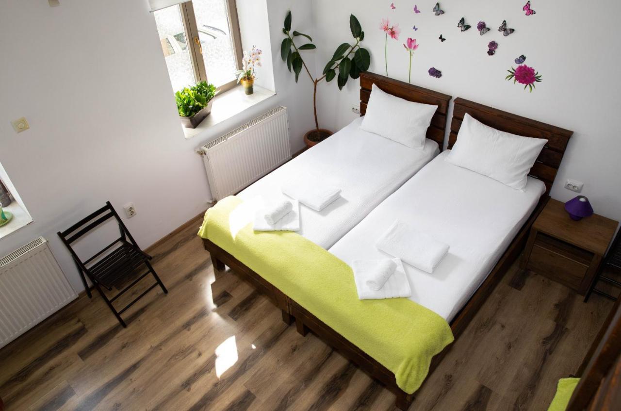 Cosy Apartment In City Centre Oradea Luaran gambar
